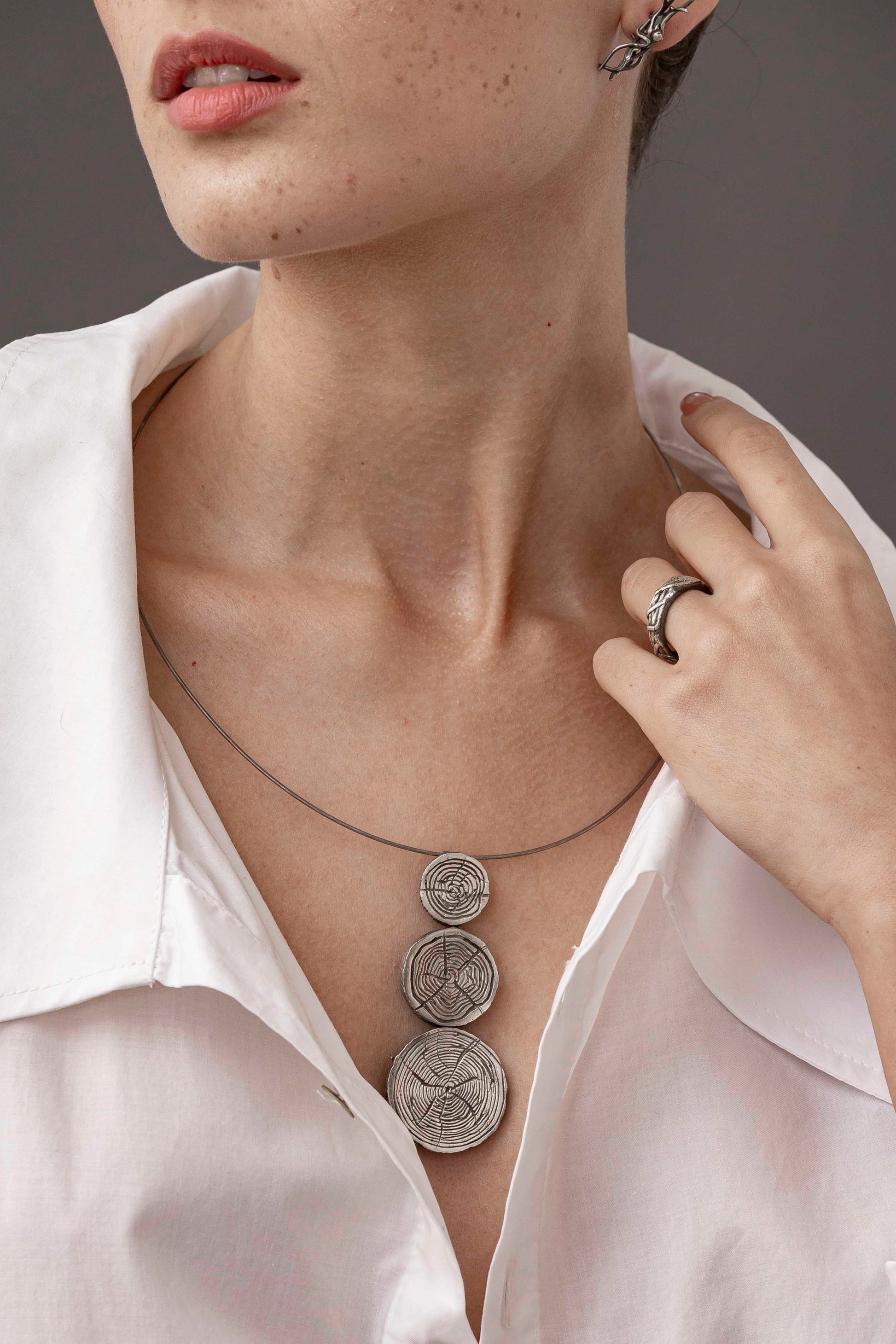 Paraju Silver Necklace